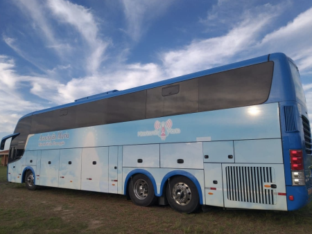 Aguila de Luz, el ómnibus peregrino